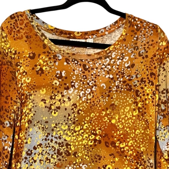LOGO Lori Goldstein Animal Print Amber Tan Long Sleeve Stretchy Jersey Knit Top - Picture 3 of 10